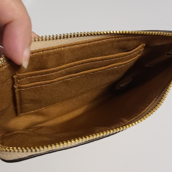 Coach Wristlet Corner Zip  In Signature Canvas - Picture 6 of 10